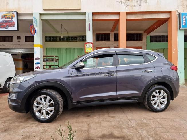 Tucson hyundai avendre tres bon état