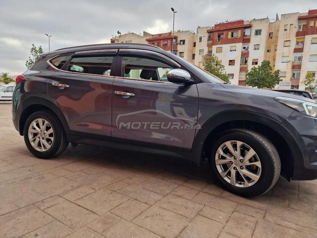 Tucson hyundai avendre tres bon état