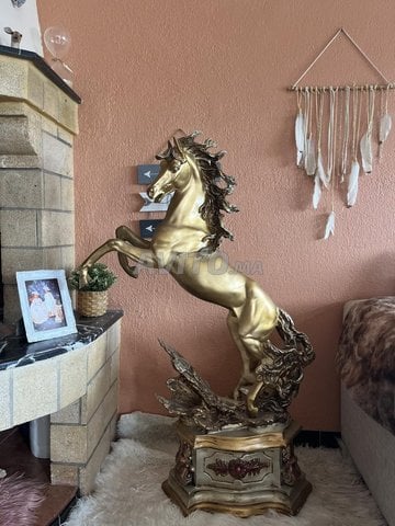 Statut de cheval en Résine (poly-résine)