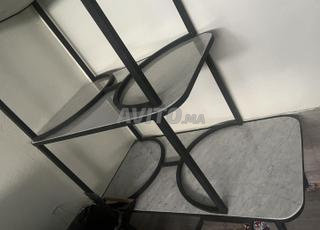 3 Tables en marbre 