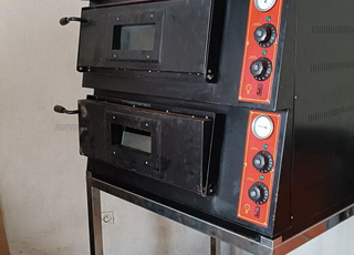 four à pizza professionnel