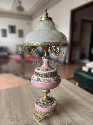 Lampe vintage en porcelaine et laiton 