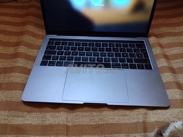 macbook Pro i5