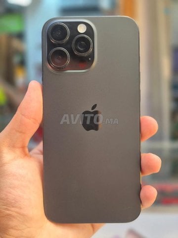 iPhone 16 Pro Max  