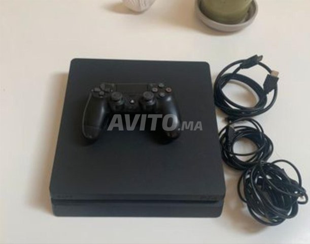 Ps4 slim 500gb Fc25 Gta5 et 10€ au store