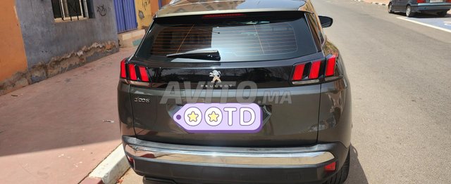 Peugeot 3008 Diesel Automatique 2018 à Salé