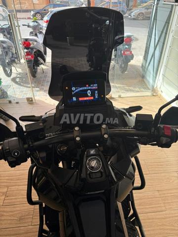 Honda adv 350