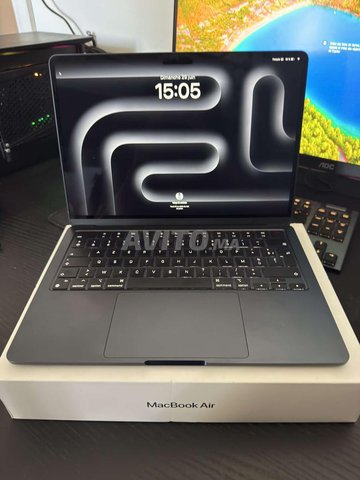 Macboob air M2