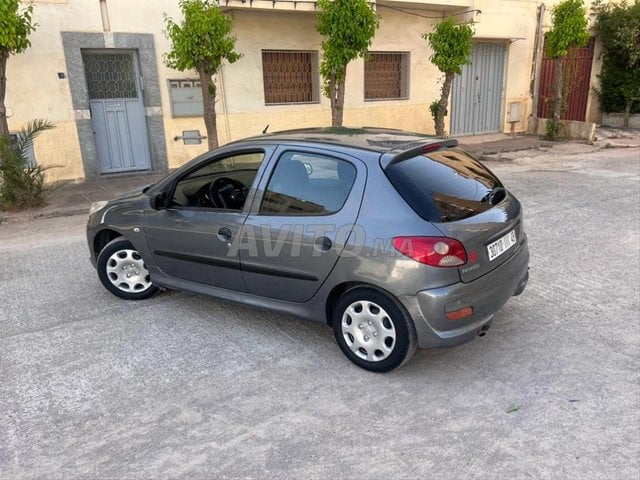 peugeot 206 éssence 2015