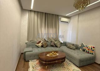  بيع طاولة  كراسي كونجيلاتور  صالون