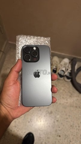 iPhone 16 pro 512 giga 