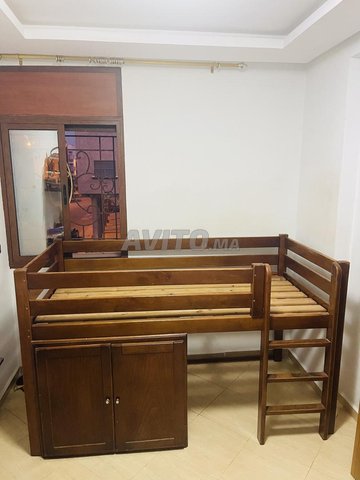 2 lits en bois massif complets