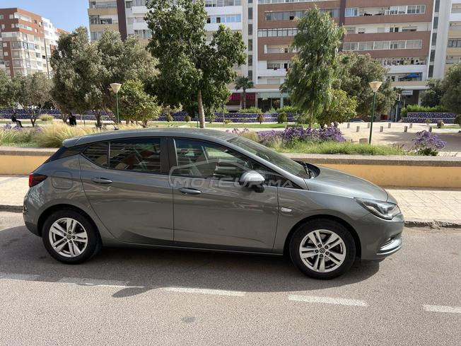 Opel Astra automatique