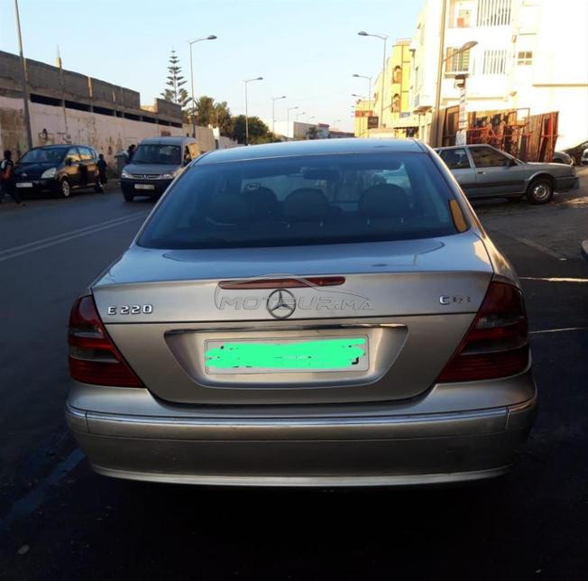 Mercedes-Benz 220 Diesel Automatique 2002 à Rabat