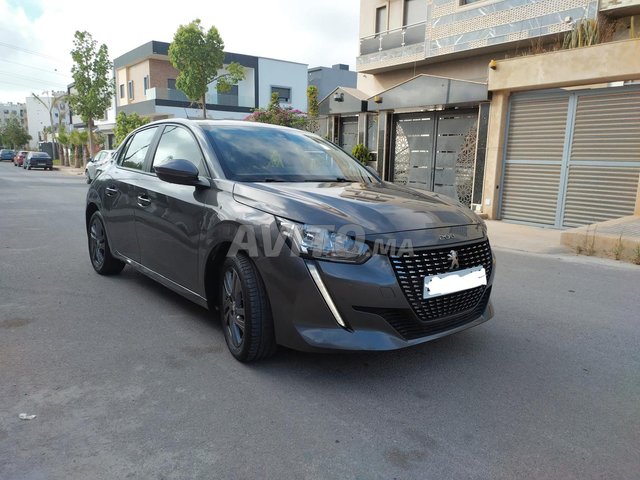 Peugeot 208 active 