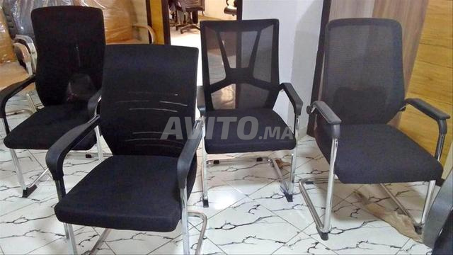 Chaise en mesh avec roulette\chaise en simili cuir