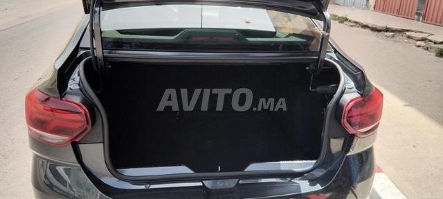 Dacia Logan Diesel Manuelle 2022 à Tanger - 2