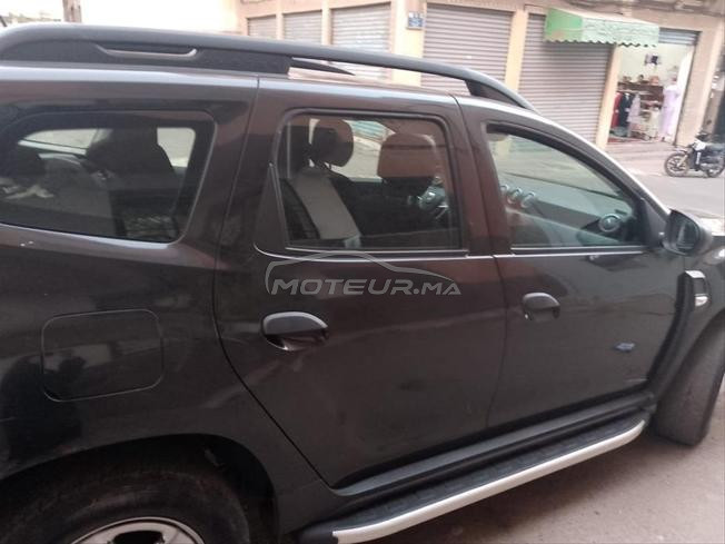 DACIA DUSTER EN BON ETAT PREMIER MAIN