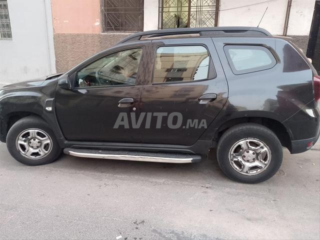 DACIA DUSTER EN BON ETAT PREMIER MAIN
