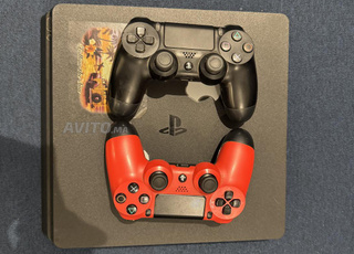 Ps4 slim 1to avec deux manettes et jeux
