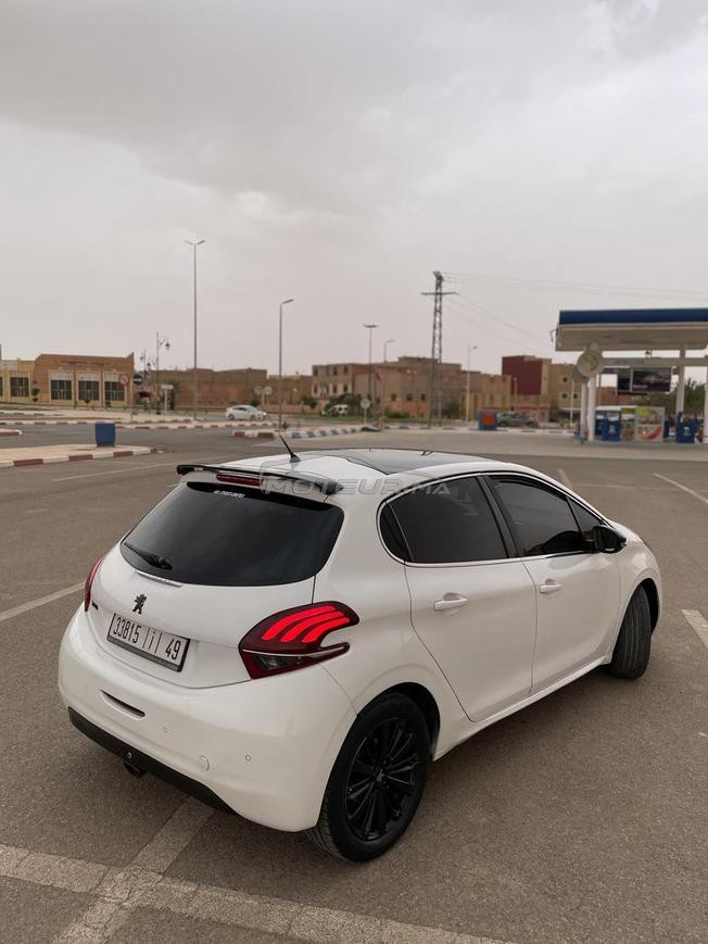 peugeot 208 with edition