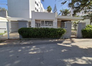 Villa à usage bureau