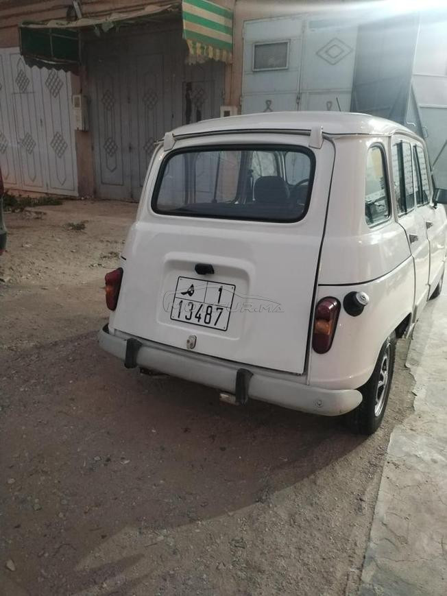 Renault R4 Essence Manuelle 1987 à Tiznit
