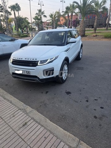 Range rover évoque 