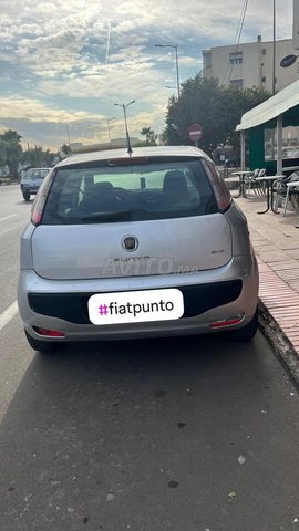 Fiat Punto Essence Manuelle 2012 à Casablanca
