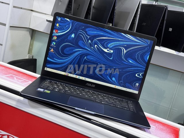ASUS ZENBOOK 15 GAMER i7 HQ/8GB/SSD/GTX 1050 Ti 