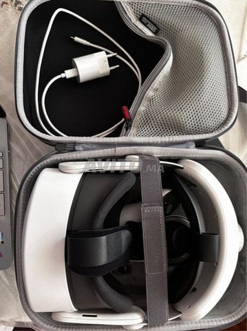 , meta quest 3s with bag vr and strap 