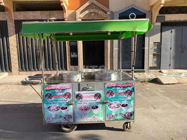 عربة الحلزون والحمص بالأعشاب للبيع 