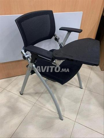 les chaises accoudoire avec table écritoires - 2