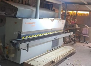 Plaquese de chants et scie à panneau 