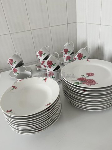 Vaisselle très bon état 