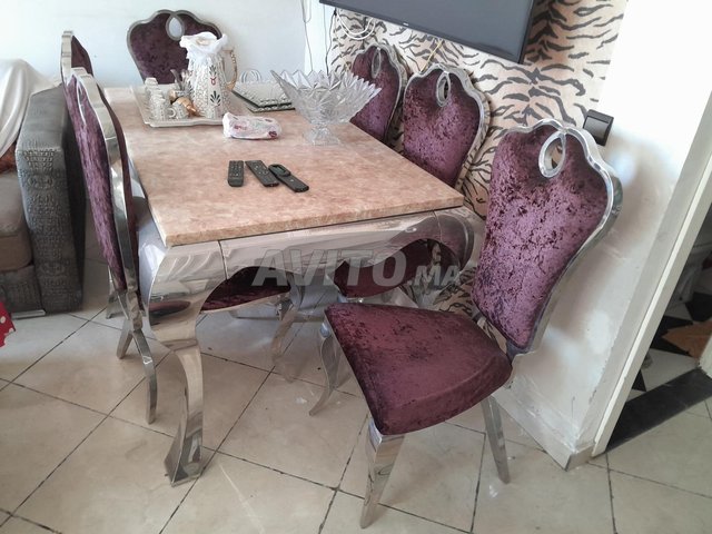 Salle à manger de Luxe (inox et marbre)