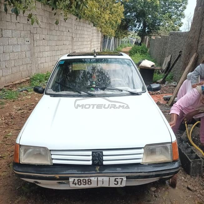 Peugeot 205