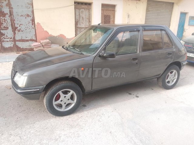 Peugeot 205 Essence Manuelle 1992 à Dakhla