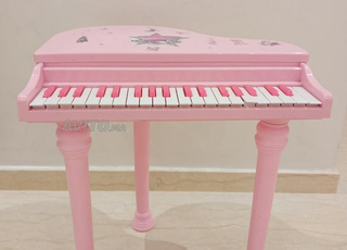 Piano بيانو