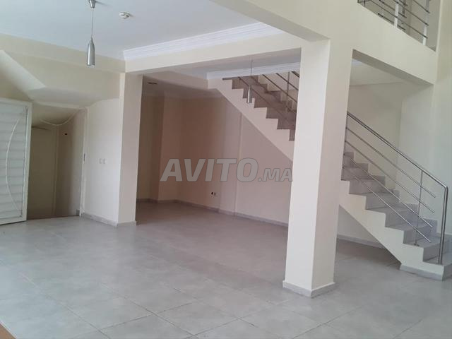 Magasin à louer à Bouskoura - 2