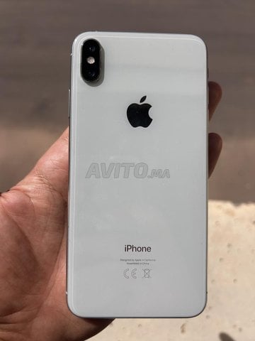 iphone XS MAX a vendre 82 pour-cent Etat batterie 