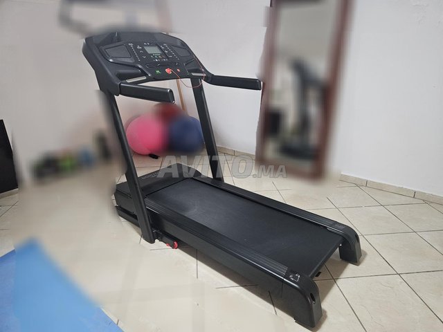 Tapis de course damyos t900c neuf utilisé que 3x