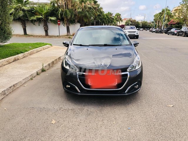 Peugeot 208 Manuelle 2019 à Casablanca
