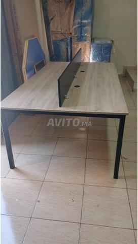 BUREAU MULTIPOSTES    BONNE QUALITÉ  A BOUZZNIKA