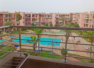 Appartement avec terrasse ensoleillée