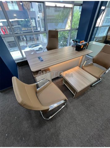 Des Bureaux Et Des Chaises À Prix Promo Dnrqy