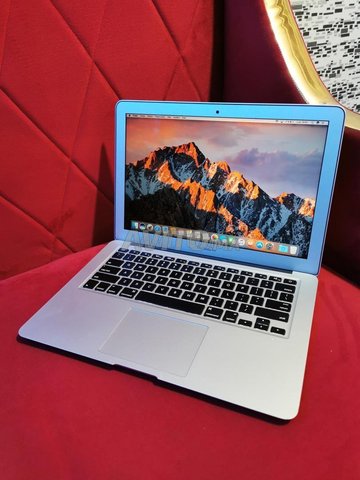 Macbook Air 2017 / i5 8GB SSD 256GB
