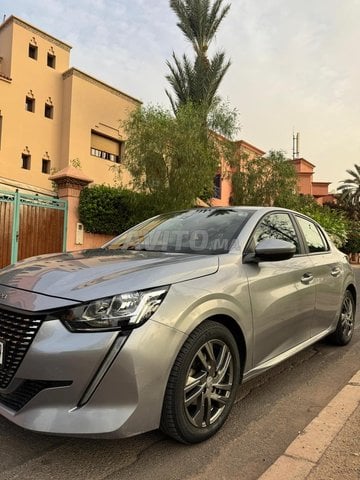 Peugeot 208 diesel excellente 