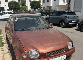 Toyota Corolla Essence Manuelle 1998 à Temara