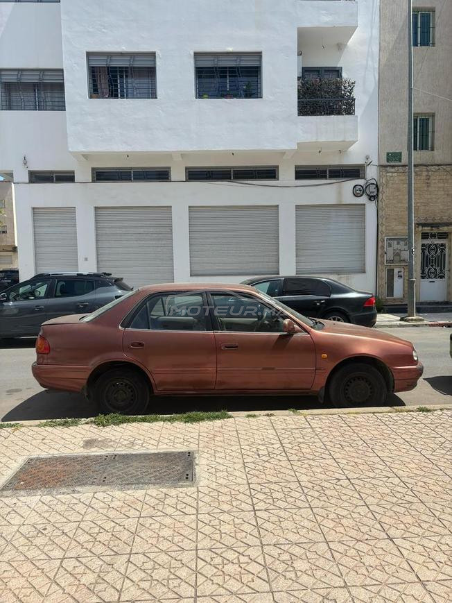 Toyota Corolla Essence Manuelle 1998 à Temara